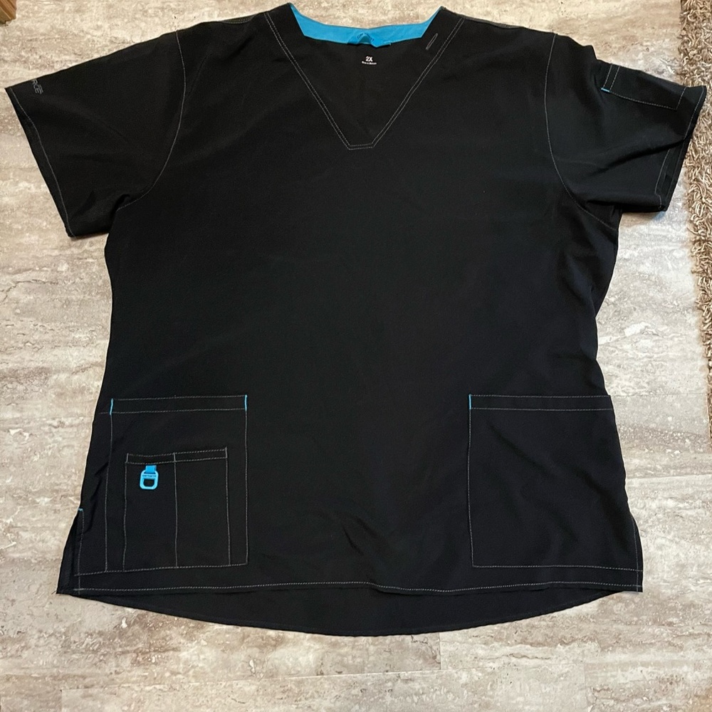 Carhartt women’s scrub top size 2X